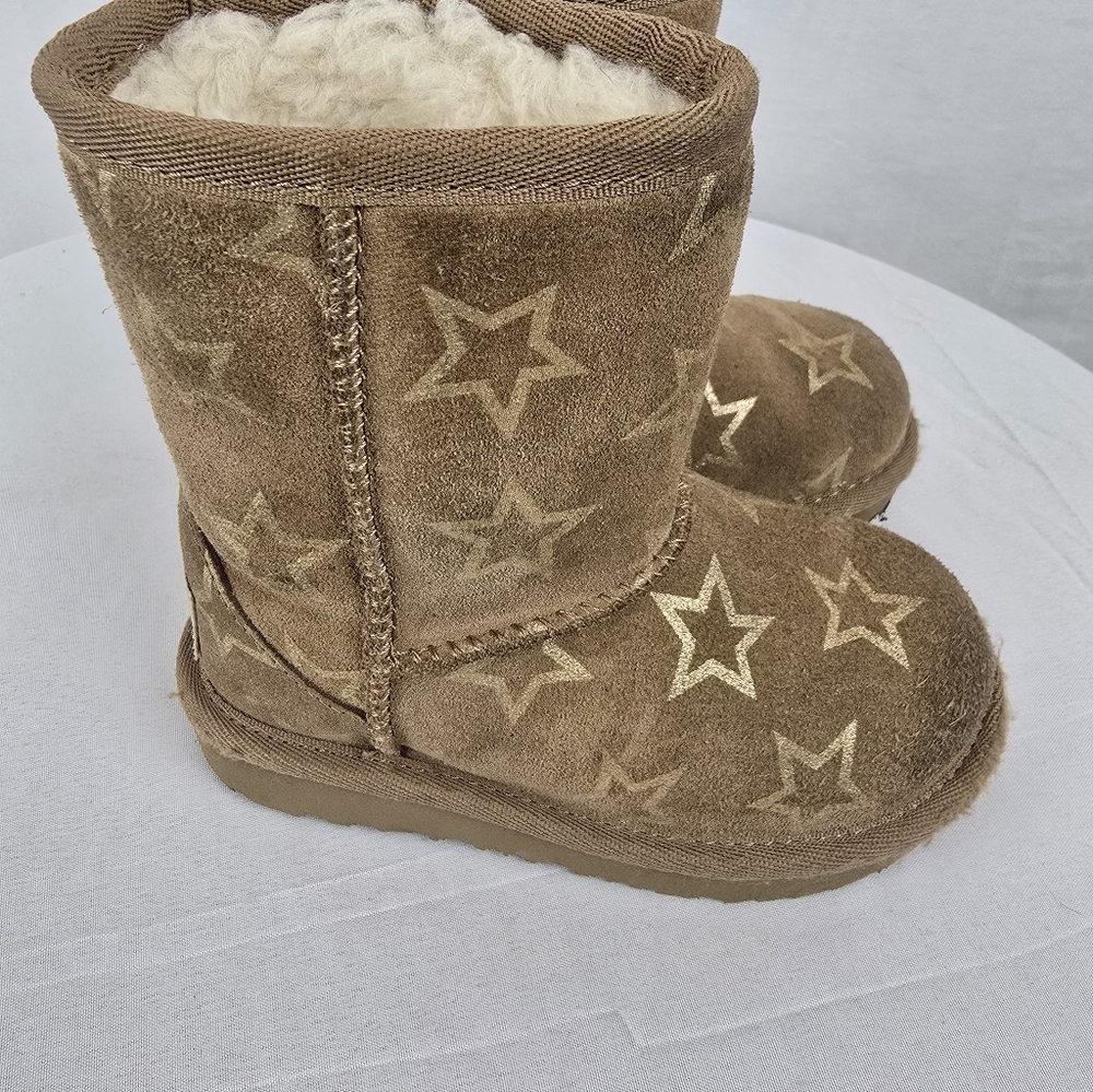 Ugg Brown Star Patterned Toddler Boots Sz 8T - Picture 4 of 9